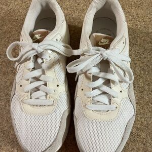 Nike White Sneakers Mesh Size 7.5